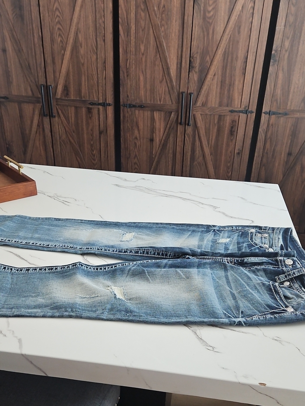 Classic Light Blue Womans Distressed Jeans